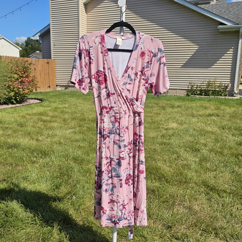 Matty M Pink Floral Short Sleeve Wrap Bust Dress Size Maternity Large